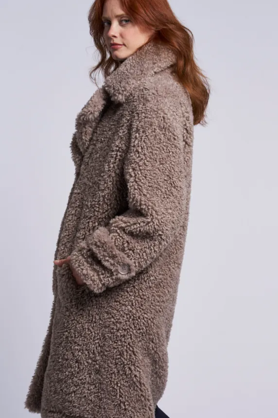 4342 Curly faux fur boyfriend coat