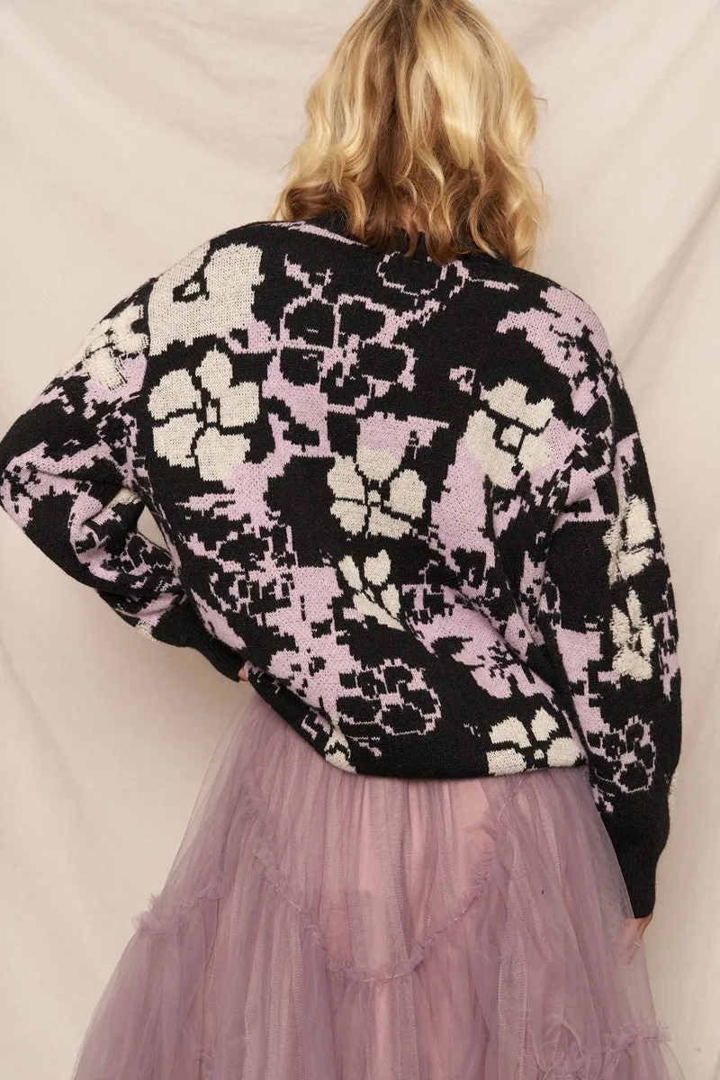 GRAPHIC FLORAL SWEATER