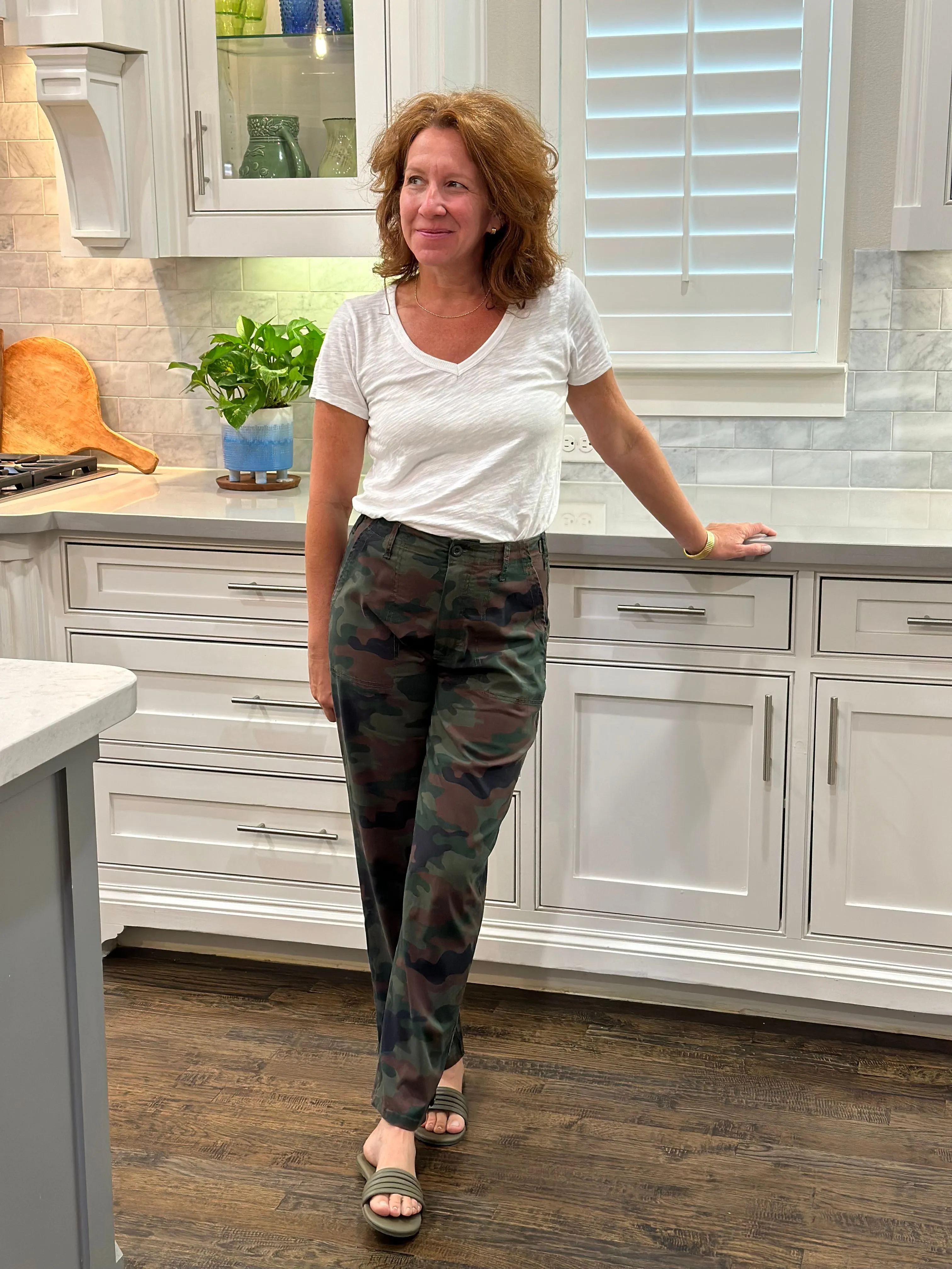 Michael Stars Maxine Convertible Straight Leg Pant in Olive Camo