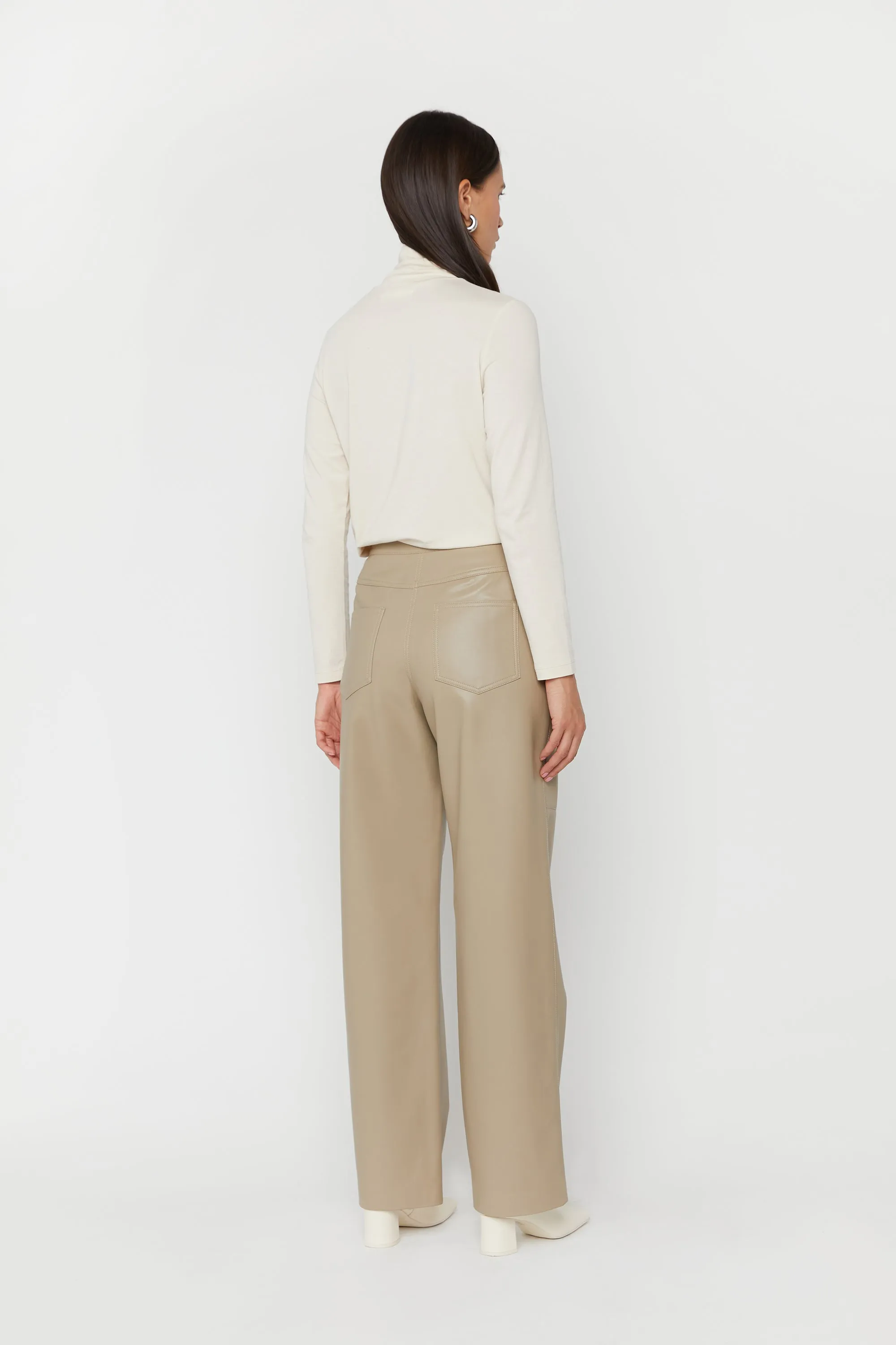 STRAIGHT LEG VEGAN LEATHER PANT